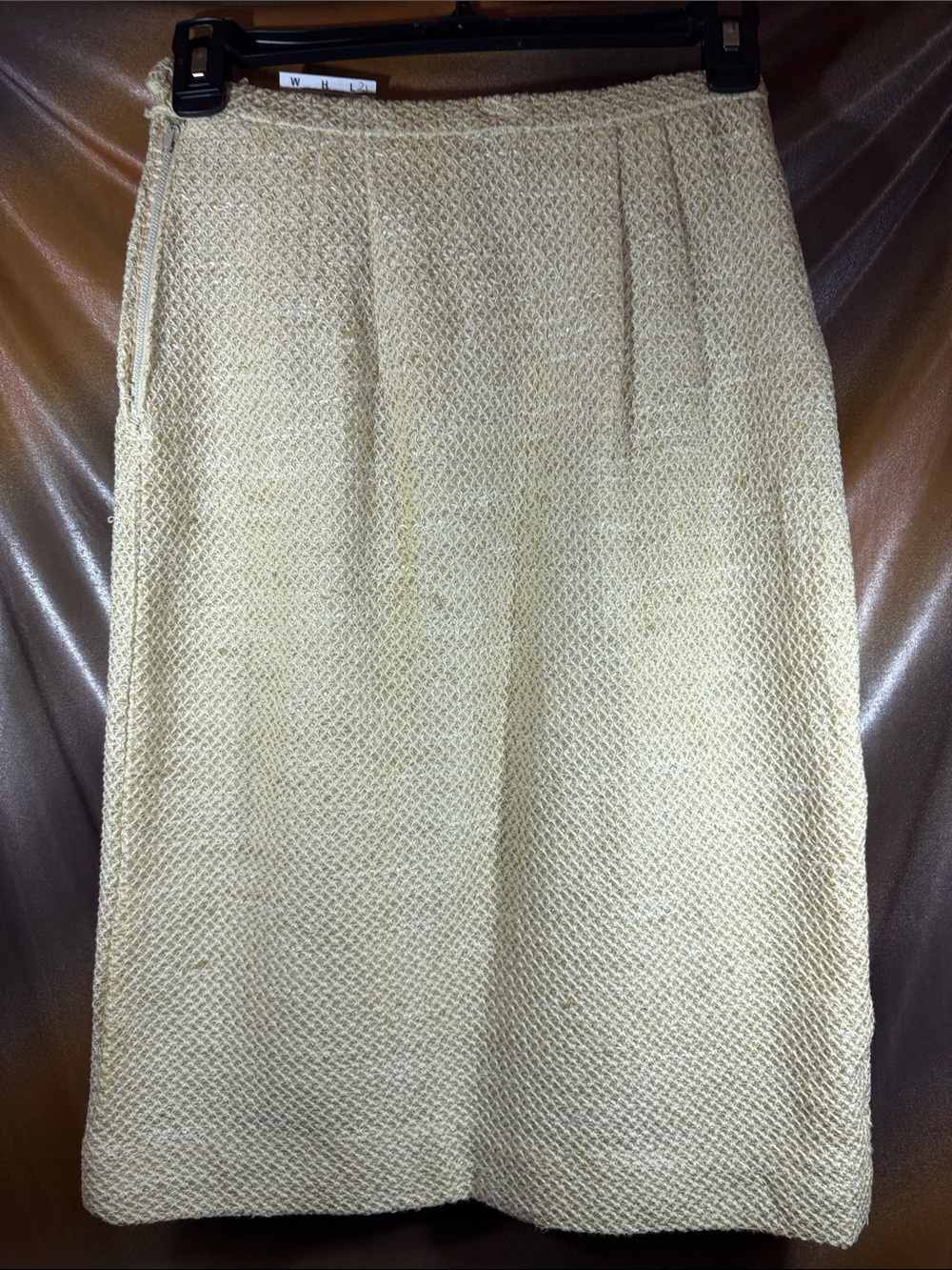 Vintage‎ 50’s 23” waist Classic Cream Textured A-Line Skirt. NN